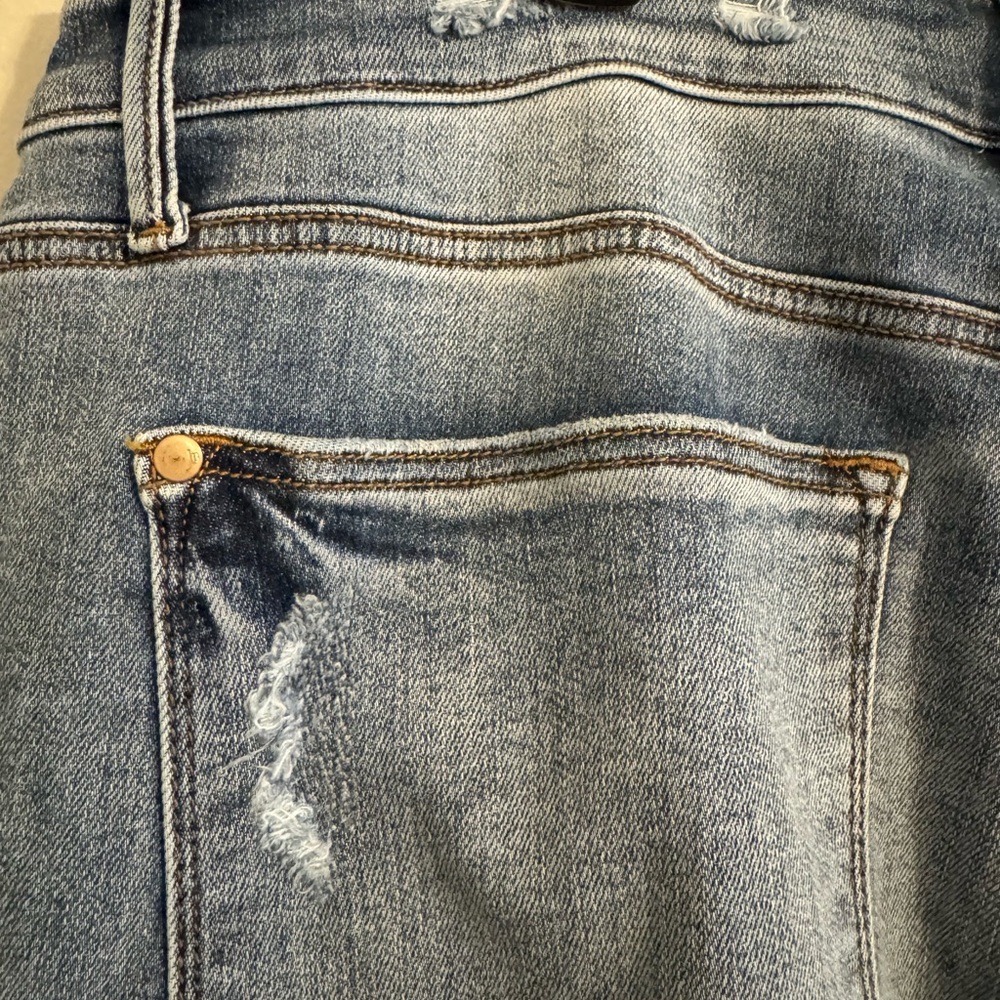 Judy Blue Straight Leg Blue Jeans with Distressed Details - Picture 3 of 9